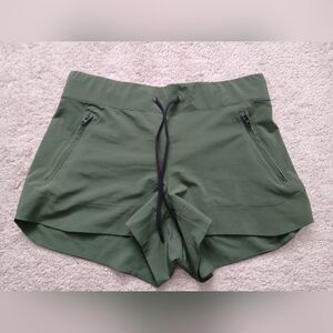 Athleta athletic shorts green size 6